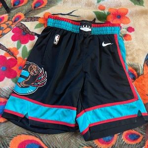 MEMPHIS GRIZZLIES NIKE NBA SHORTS SIZE LARGE